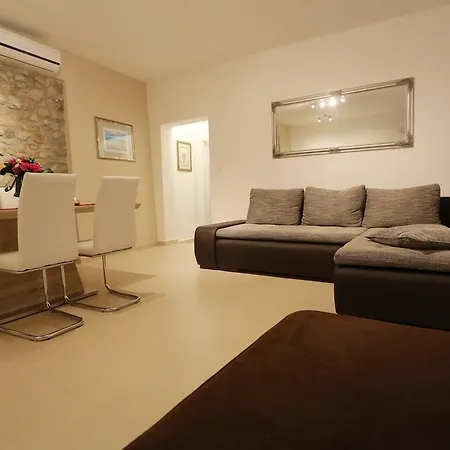 Kala Apartman *